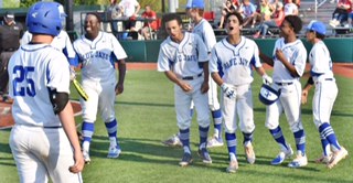 Blue Jays Split With Heights